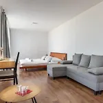 Hotel And Park Divoka Voda Bratislava