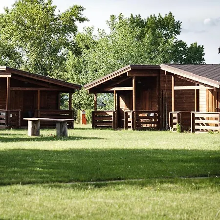 Hotell Hotel And Park Divoka Voda 3*