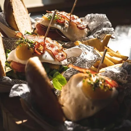 Hotel And Park Divoka Voda