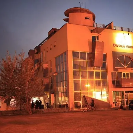 Hotell Hotel And Park Divoka Voda 3*