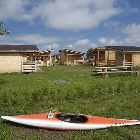 Hotel And Park Divoka Voda 3* Bratislava