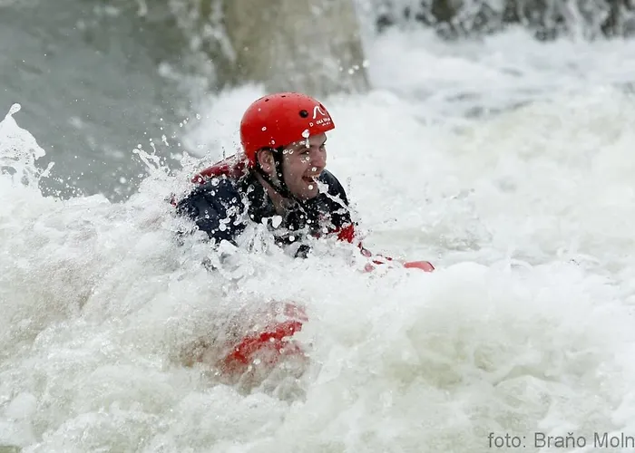 Hotel Hotel And Park Divoka Voda Bratislava