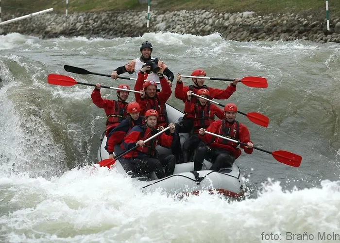 Hotel Hotel And Park Divoka Voda Bratislava