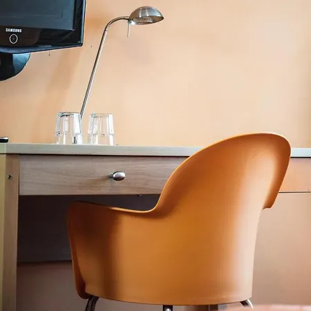 Hotel And Park Divoka Voda 3*