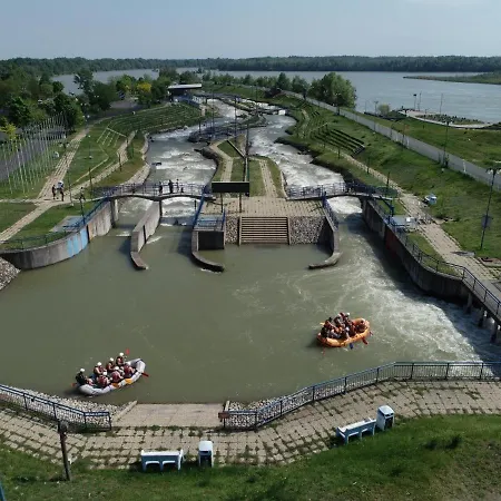 And Park Divoka Voda 3*