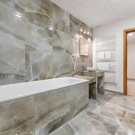 호텔 And Park Divoka Voda 브라티슬라바